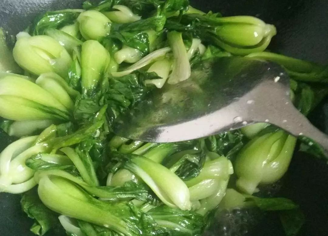 没学历在上海干什么可以挣15000,月薪不足5000的看过来