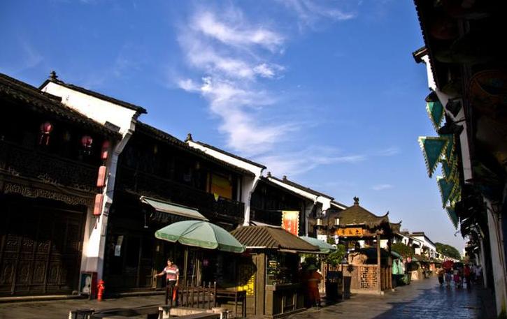 杭州的河坊街值得去吗,杭州最美河坊街在哪里