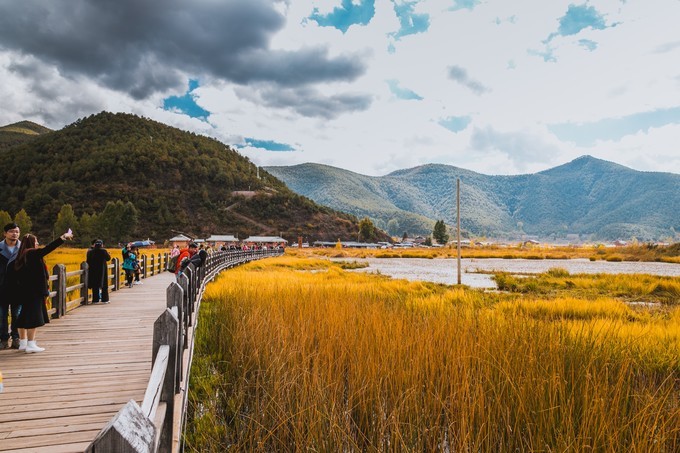消失的地平线上的“香巴拉”和“女儿国”（二）