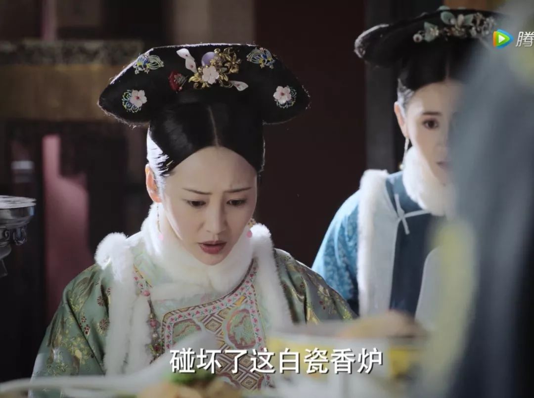 甜白釉是汝瓷吗,甜白釉是釉上彩还是釉下彩