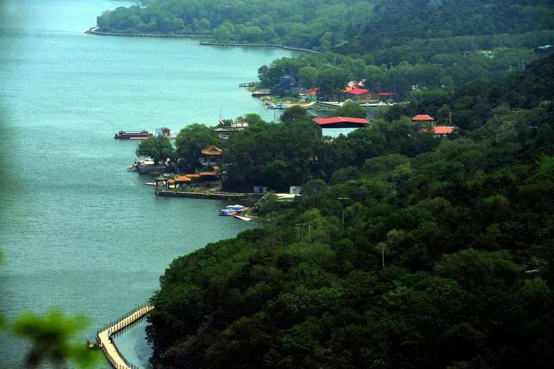 王府井拟对沈阳赛特奥莱二期追加近4亿元投资的背后