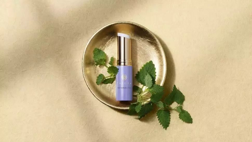 欧莱雅逆时精华抗衰老怎么样,欧莱雅抗衰小黑瓶肌底精华液