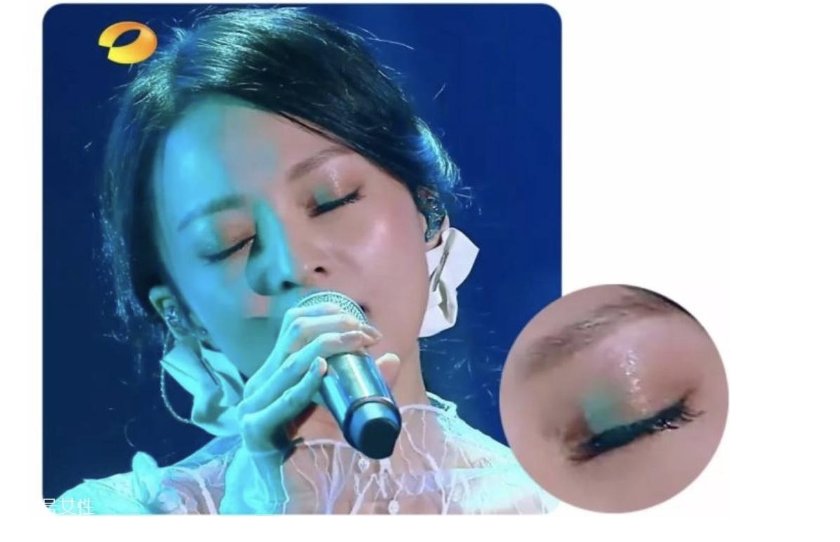 BOBBIBROWN单色眼影盘,碎闪intoyou单色眼影m01