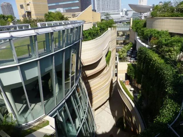 国外漂亮的30个屋顶花园,全球最大屋顶花园图片