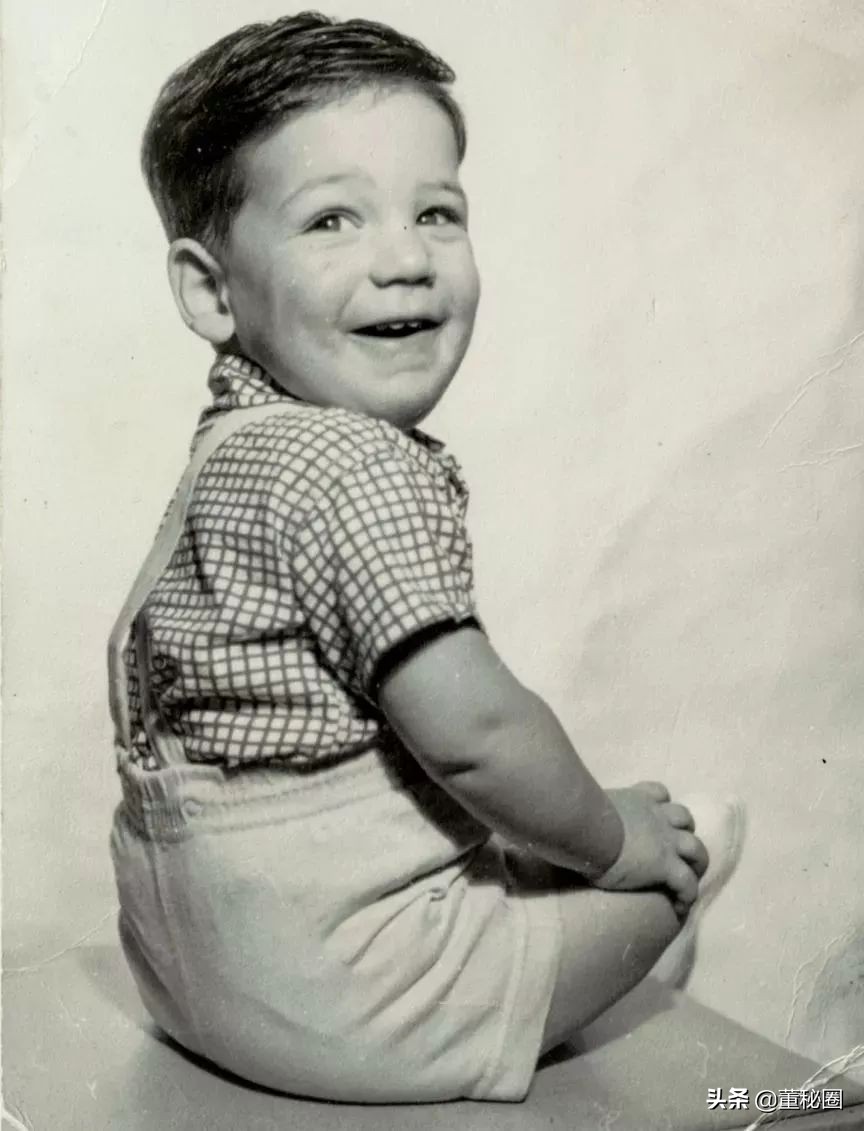 从*血卖**男孩到6000亿商业帝国，他却只想扳倒特朗普？