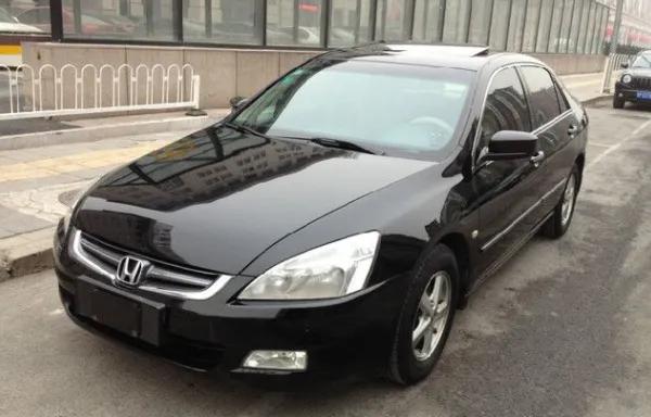 2013款天籁之后再无天籁，曾经的王者为何如此落魄被拉下神坛