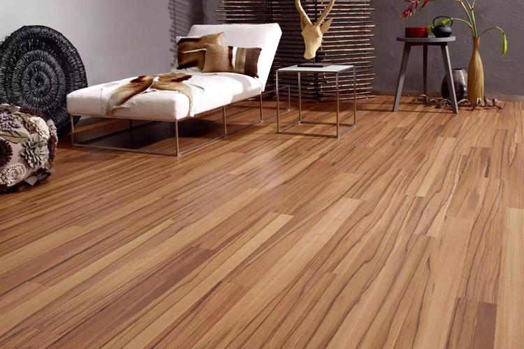 家里木地板很脏,家里木地板脏