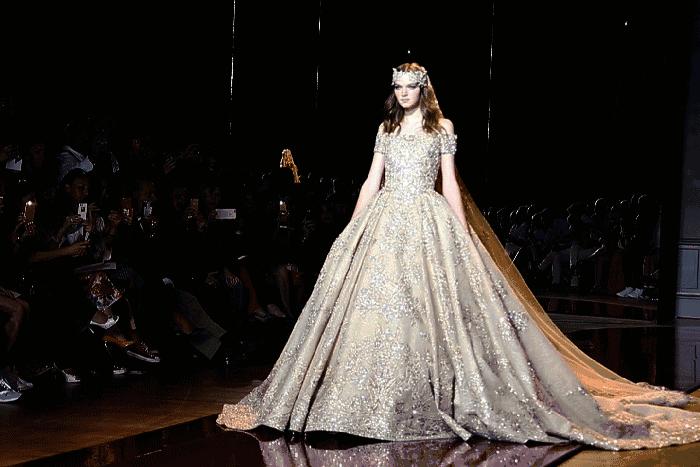 朱丹怀二胎素颜出街,朱丹二胎孕肚对比照