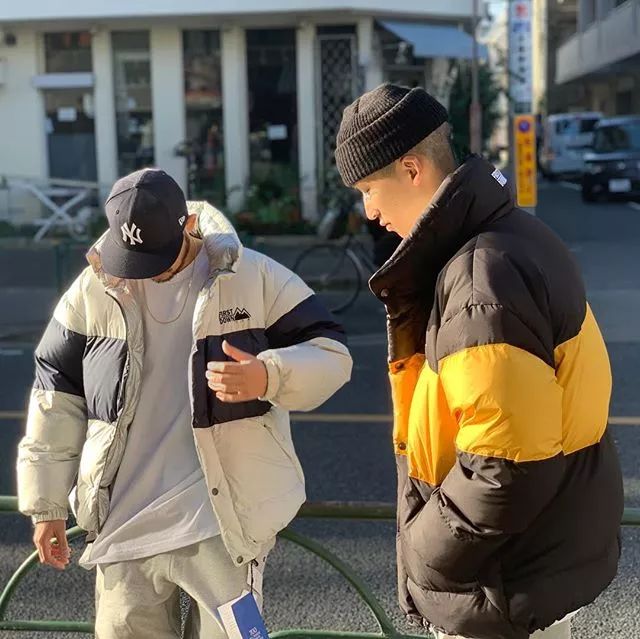 不想撞衫怎么穿好看,不想撞衫穿什么跑鞋