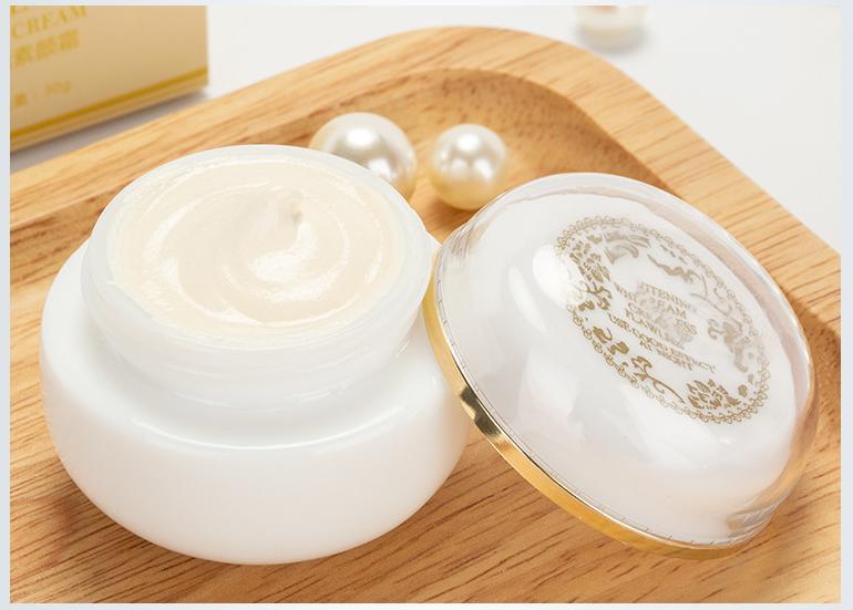 又便宜又好用的国产抗皱紧致面霜 (国产什么品牌面霜美白淡斑效果好)