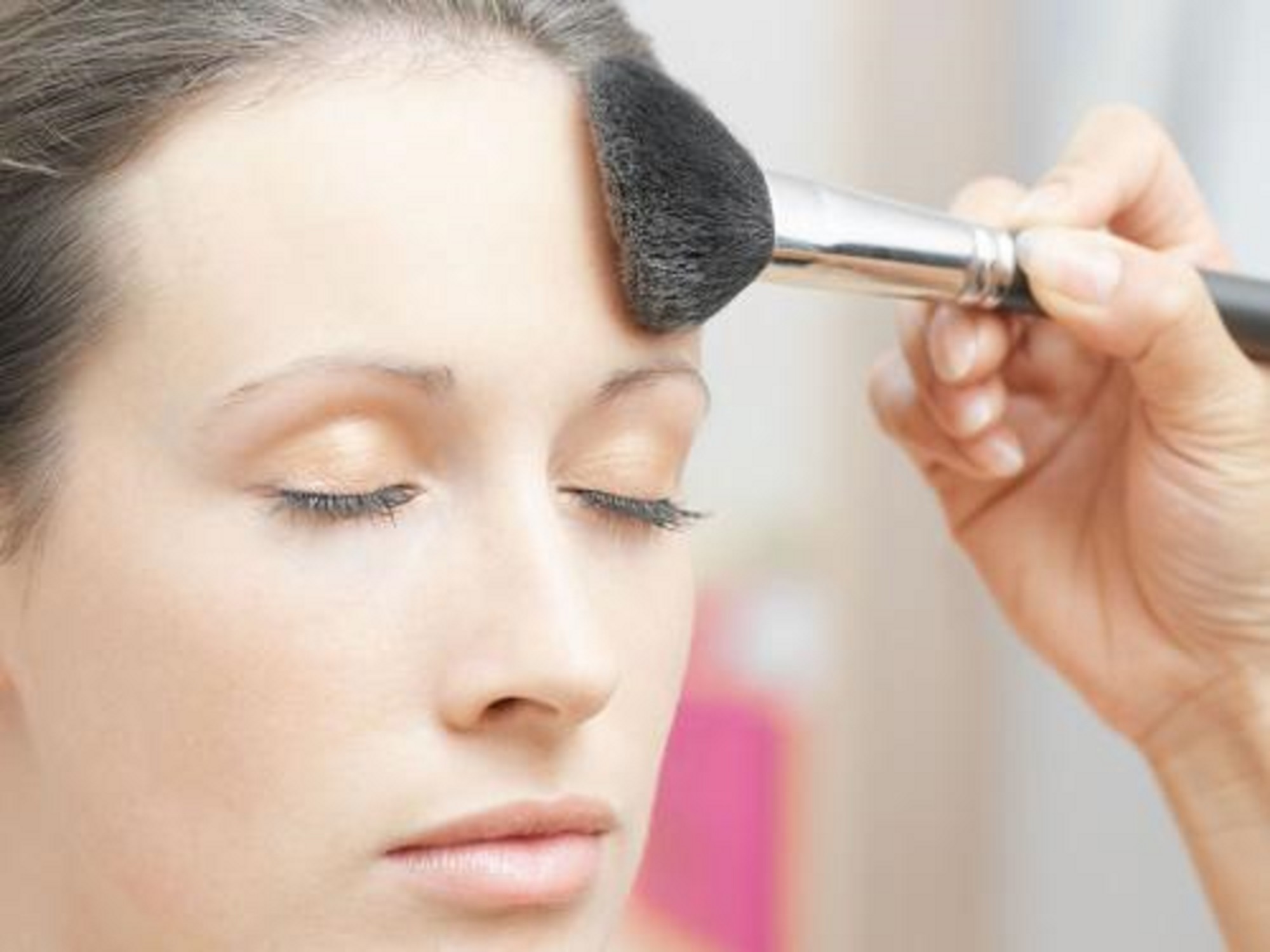 化妆时防晒和面霜可以一起用吗,化妆时bb和隔离霜哪个先用