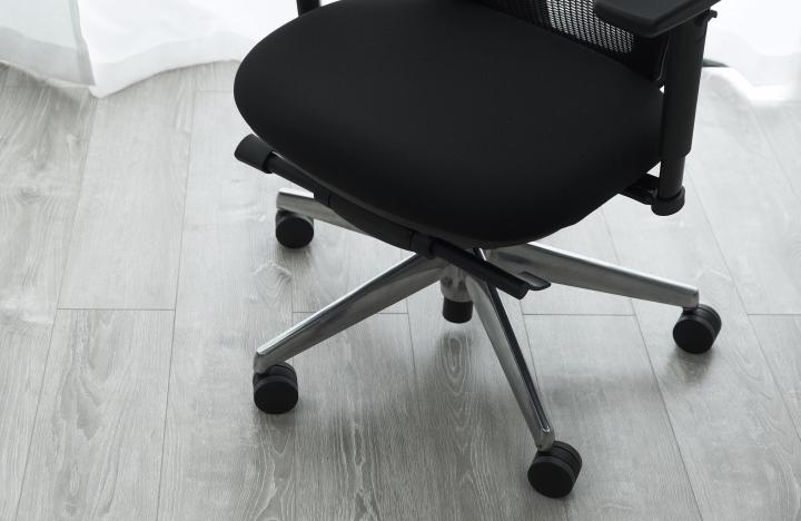 推荐一款简单精致的电脑桌,diy双人实木电脑桌