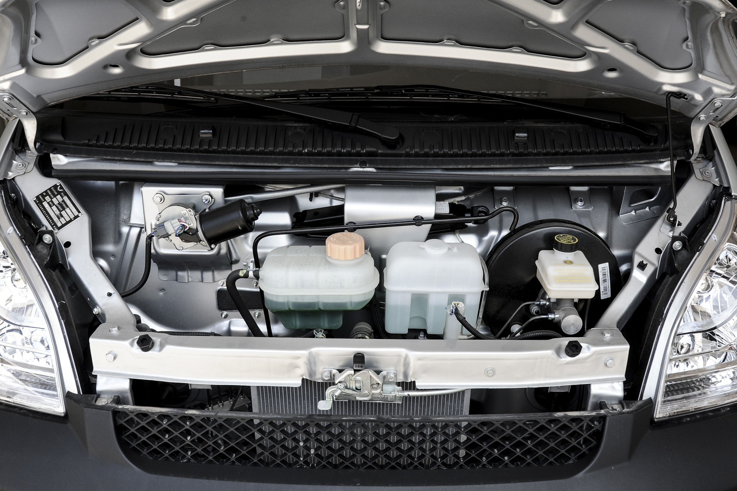 一直很好奇,五菱之光小卡和荣光小卡哪个好