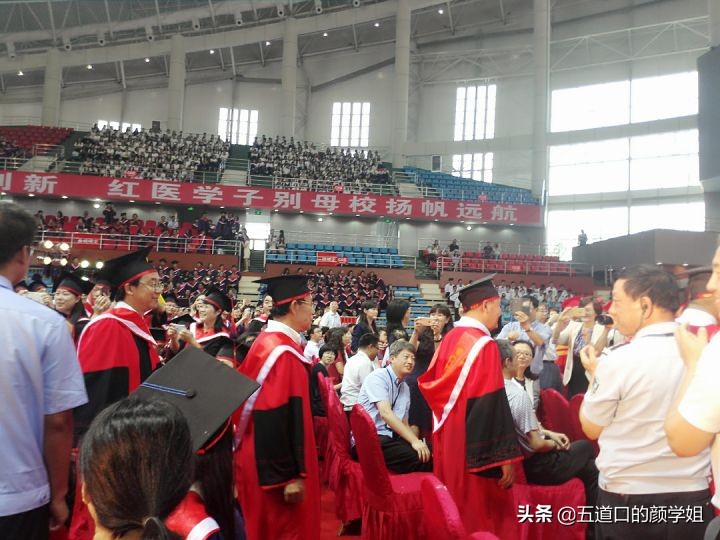 红色的中国医科大学,学科水平东北第一,附属医院全国前十