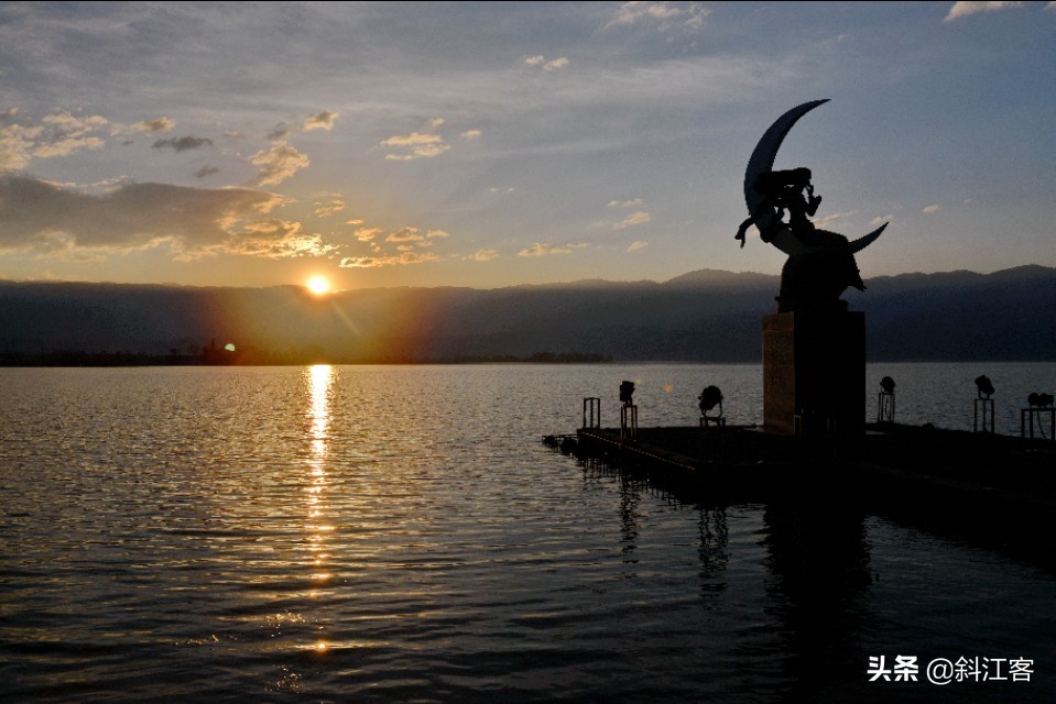 鍗拌薄鏃ュ嚭杩樻槸鏃ュ嚭鍗拌薄,鏃ュ嚭鍗拌薄鎻忕粯鐨勬槸鏃ュ嚭杩樻槸鏃ヨ惤