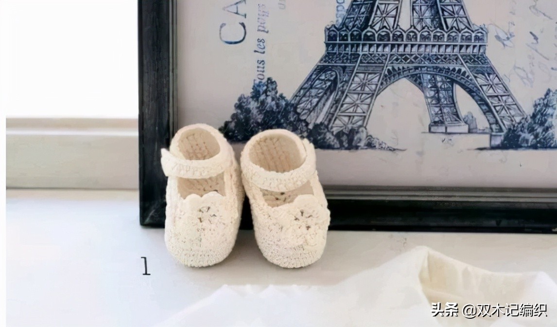 松鼠绒毛线婴儿鞋编织视频,网红毛线编织婴儿鞋视频