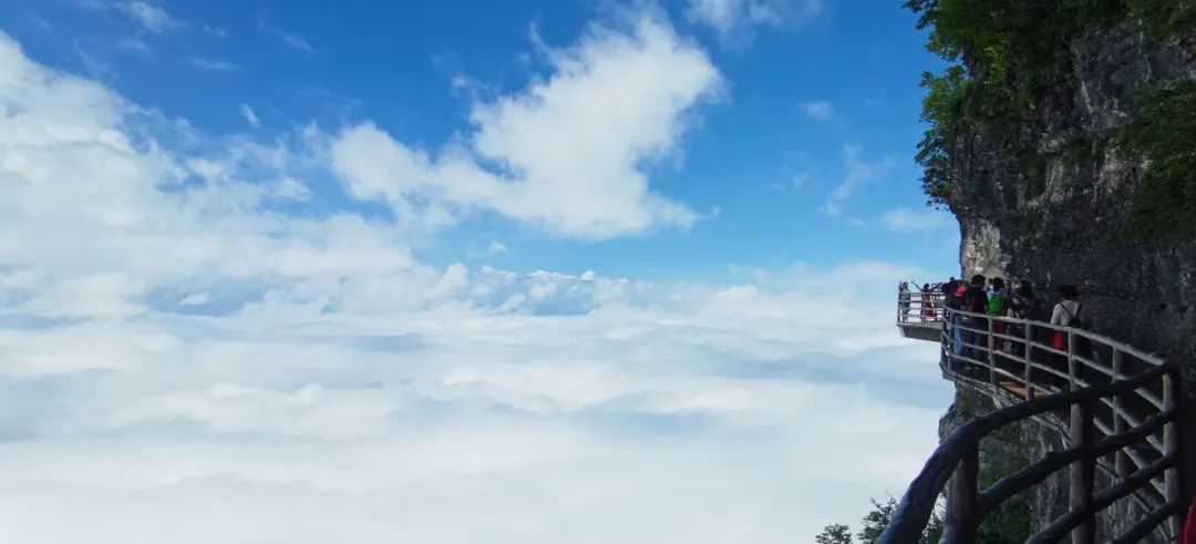 机票价格大跳水错峰出游正当时,错峰出游正当时旅游市场淡季不淡
