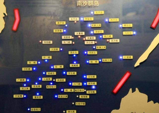 美航母进南海称遭中方模拟攻击,美航母气势汹汹闯入海峡