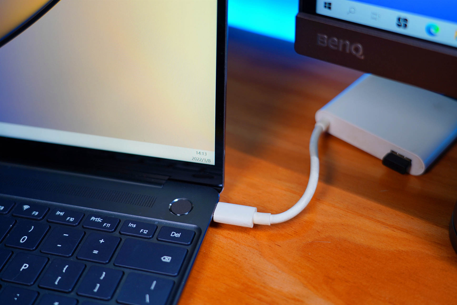 推荐一款24寸设计师专用显示器,机房显示器推荐