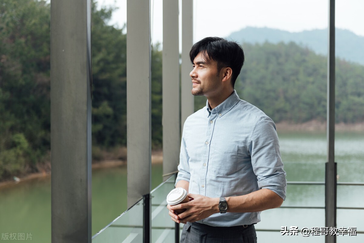 嫁给了赌博男怎么办,嫁一个吃喝嫖赌的男人后悔