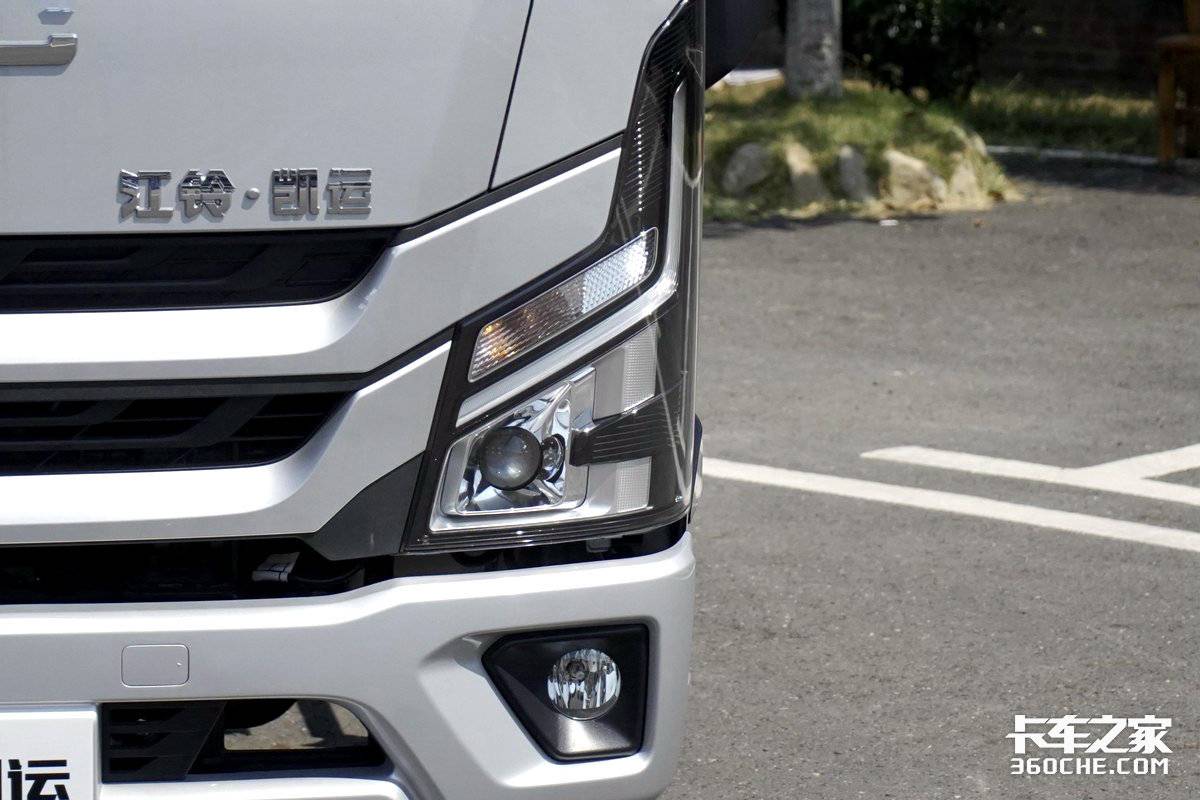 江铃凯运外观,江铃新凯运宽体内饰多宽