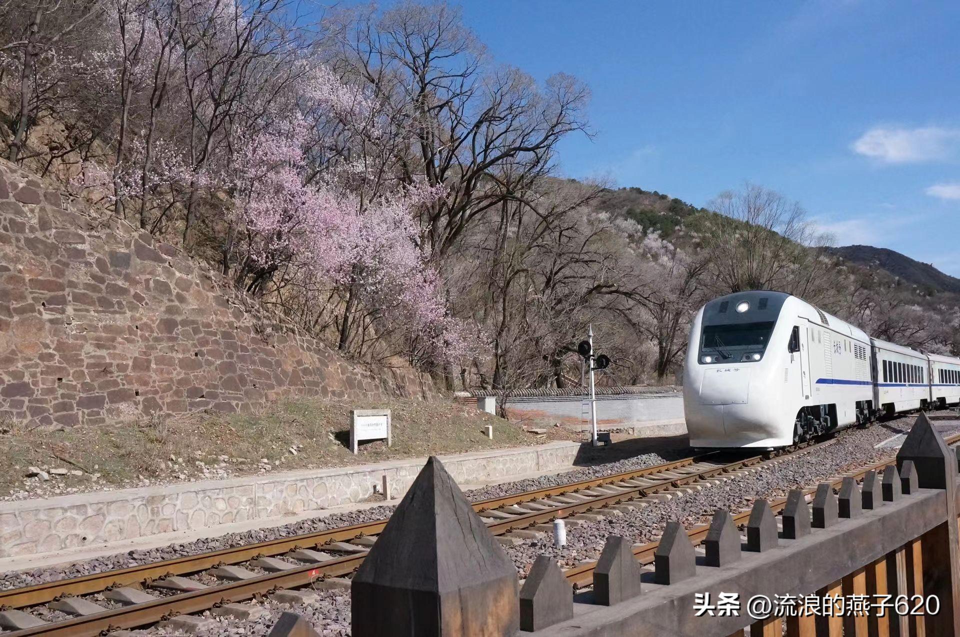 西单去八达岭长城怎么坐车,到长城八达岭怎么坐车