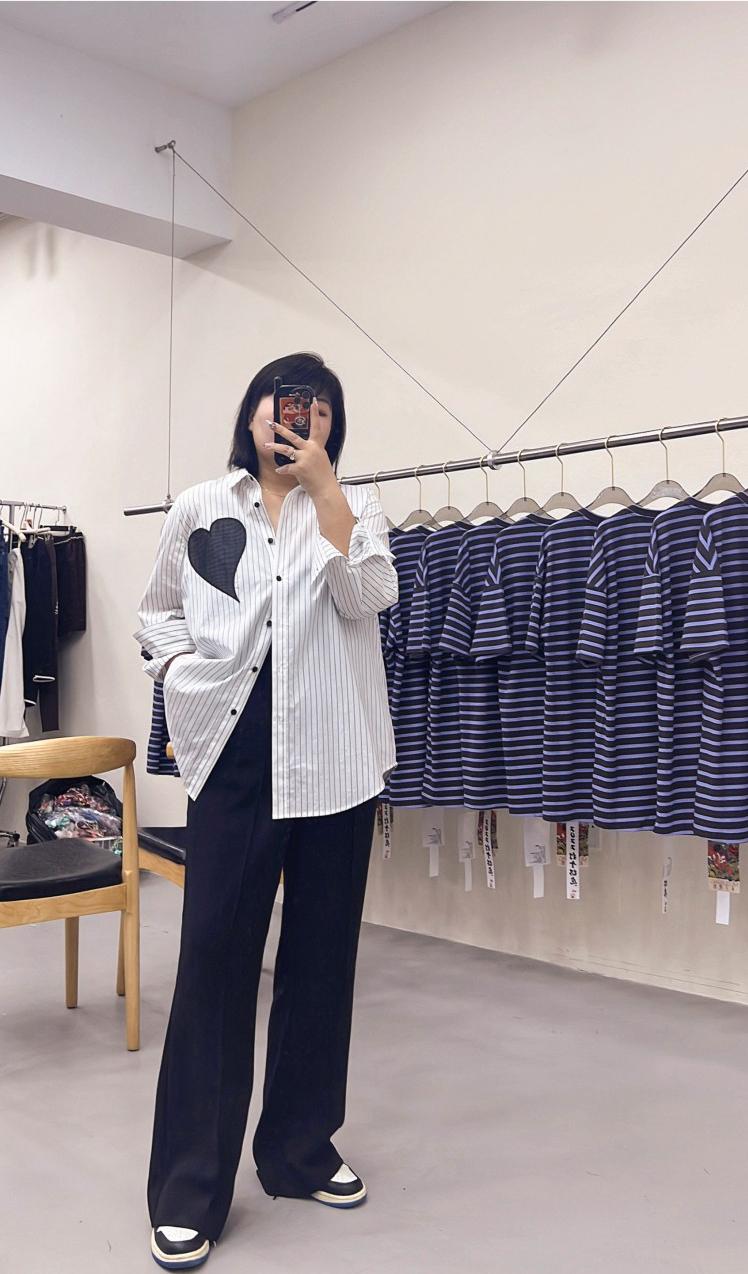 四十多岁人比较微胖穿流行女装,今年最流行的衣服女装30-40岁微胖