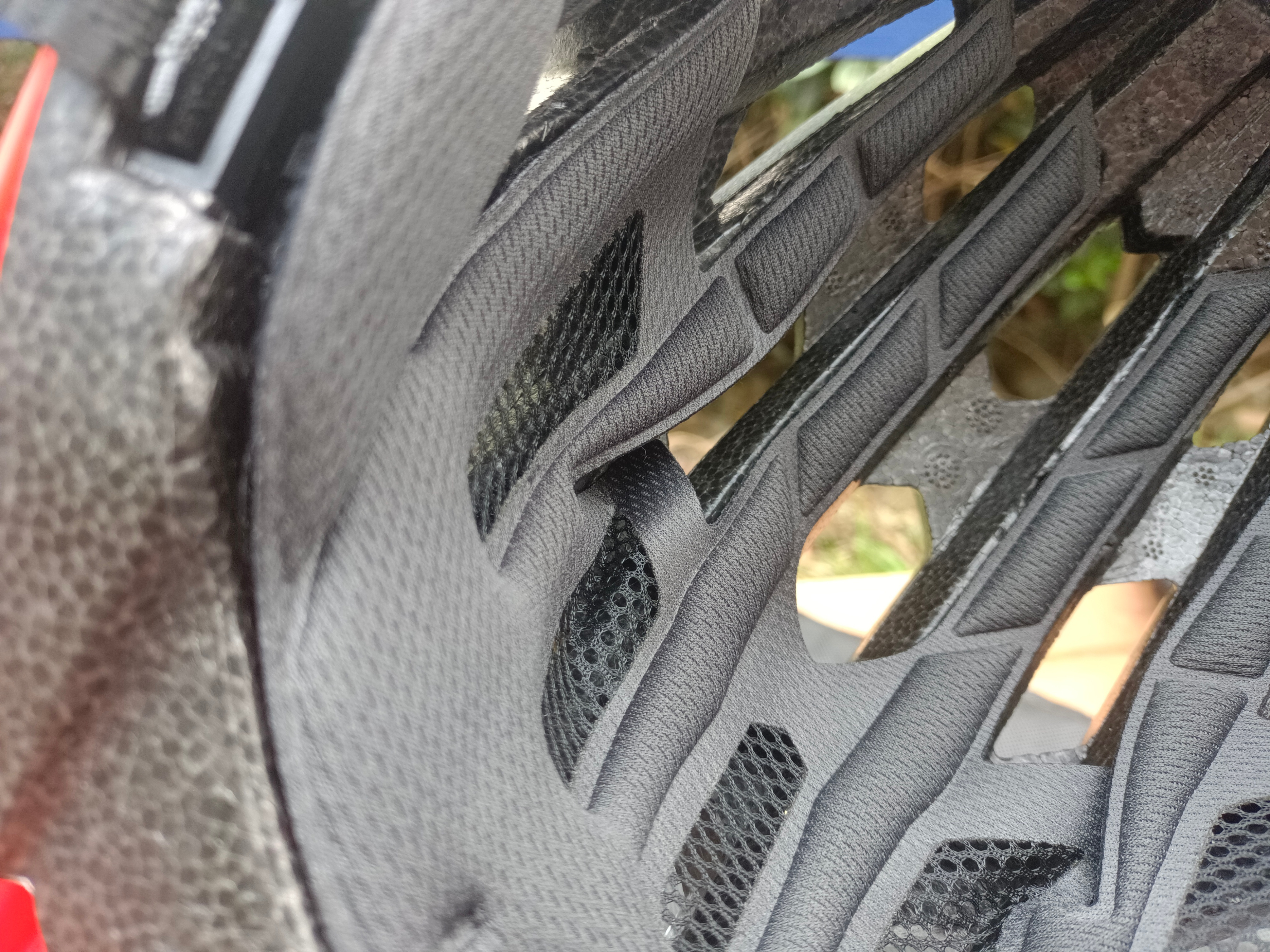 不止安全，还很智能：HelmephoneMT1Neo智能骑行头盔