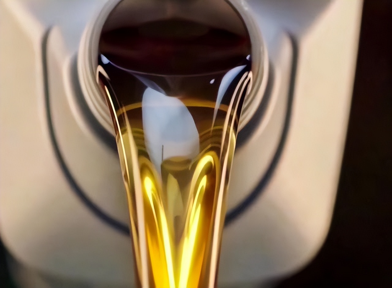 爱车润滑油的知识及合理选择,养车小白如何正确选择润滑油