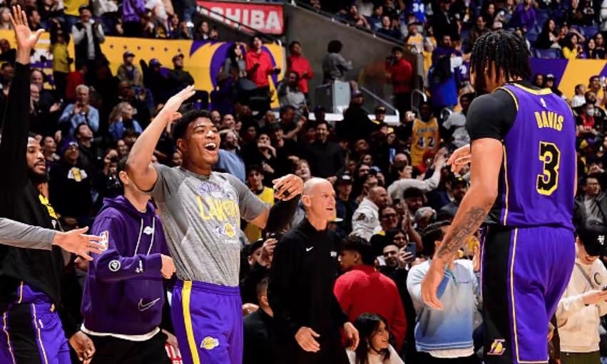 拒绝1200万，加盟湖人！为大场面而生，你为自己的决定，给出回应