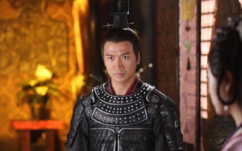 历史上皇帝请大臣吃饭,皇帝让大臣吃饭却不给筷子