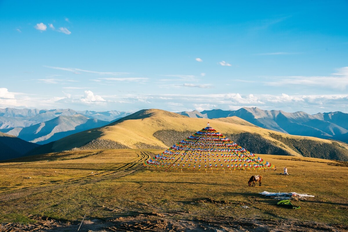 云贵川三地好玩的地方,云贵川附近哪个景点景色最好