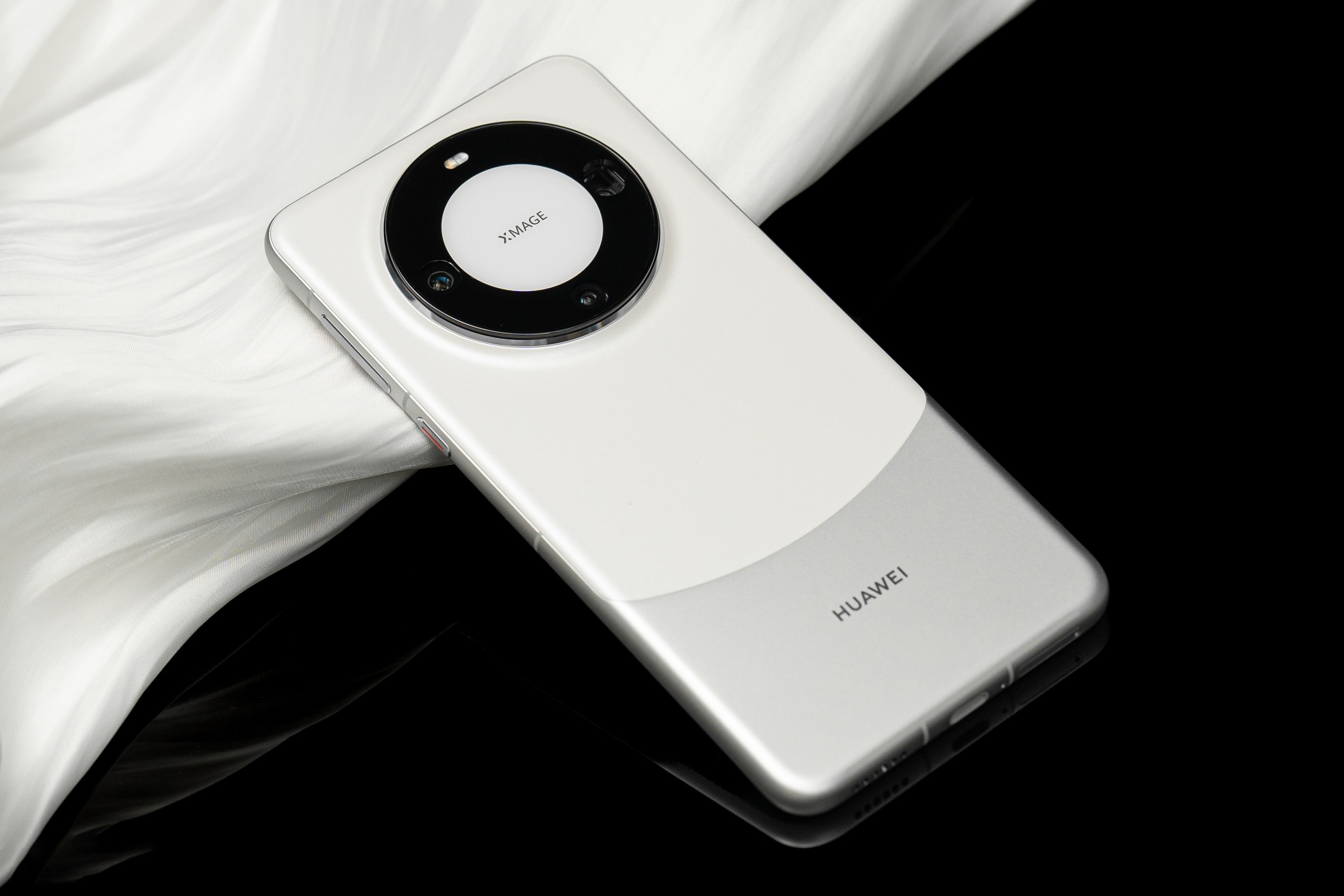 今年iphone15有没有卡槽,为什么今年iphone15这么便宜