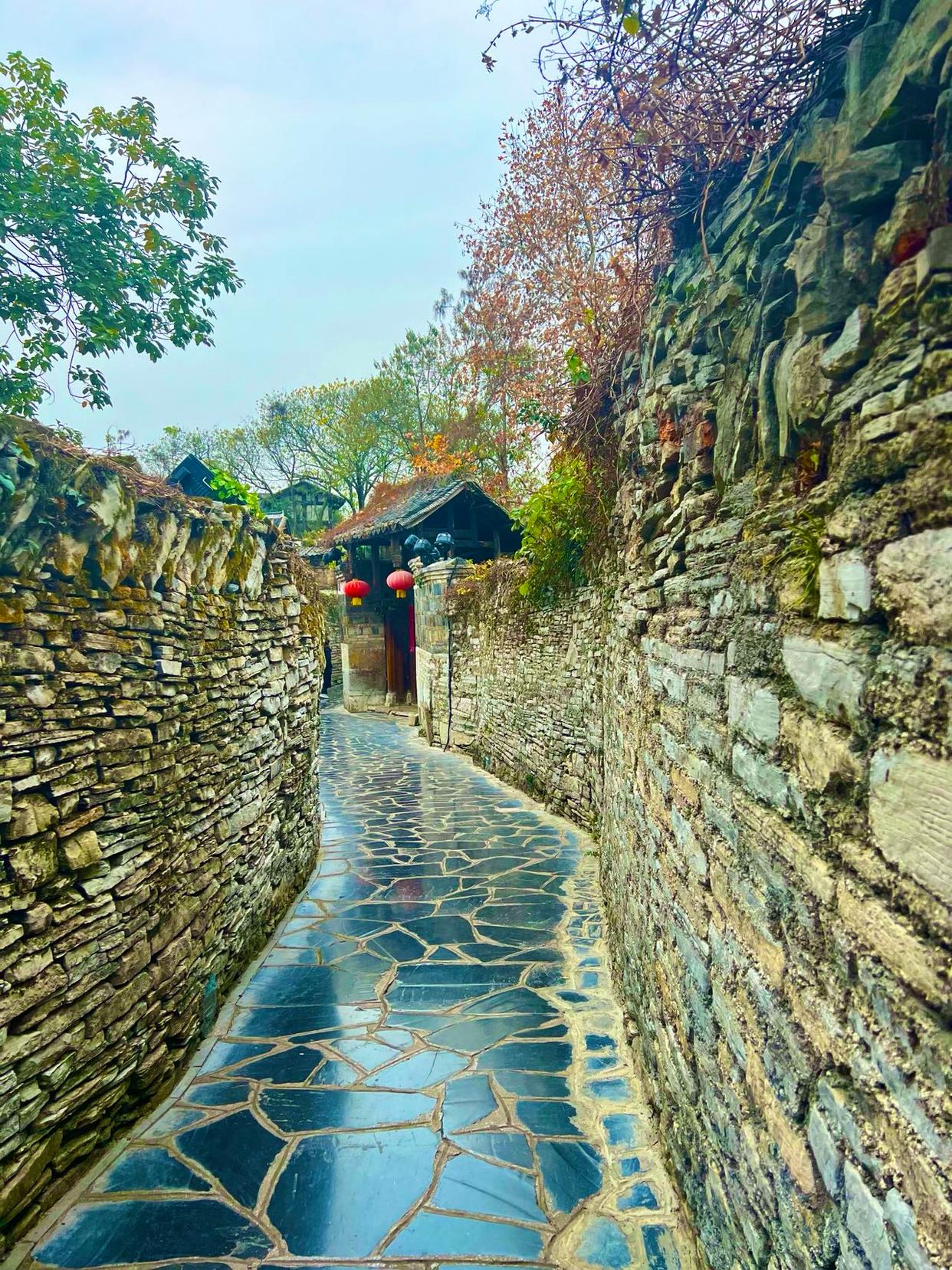 青岩古镇旅行攻略哪里实惠,青岩古镇旅行攻略哪里实惠点好