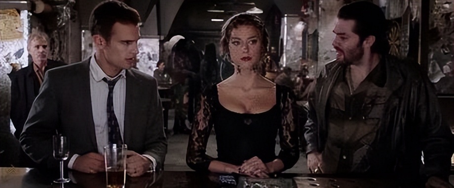 推荐一部福利电影，不能公映被狂剪42分钟依旧无法言说的美