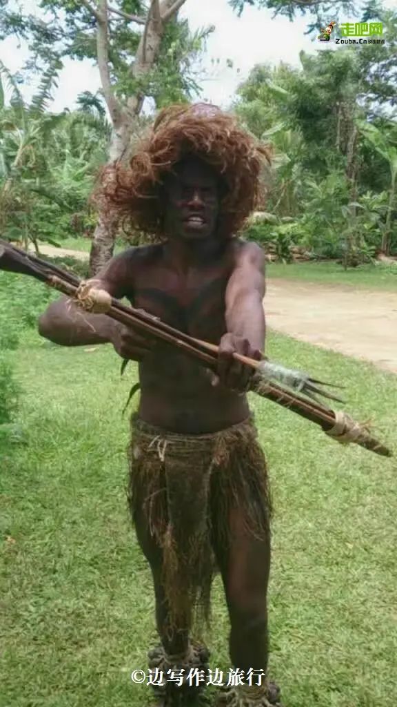 贫穷女大学生第一次出国旅行去哪,女生穷游4年游了24个国家