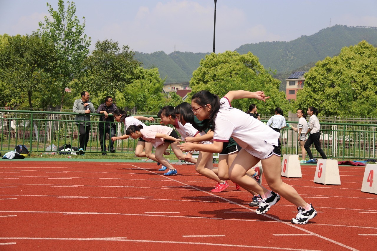 初三成绩不好该考高中怎么办,初中怎样走体育特长生途径