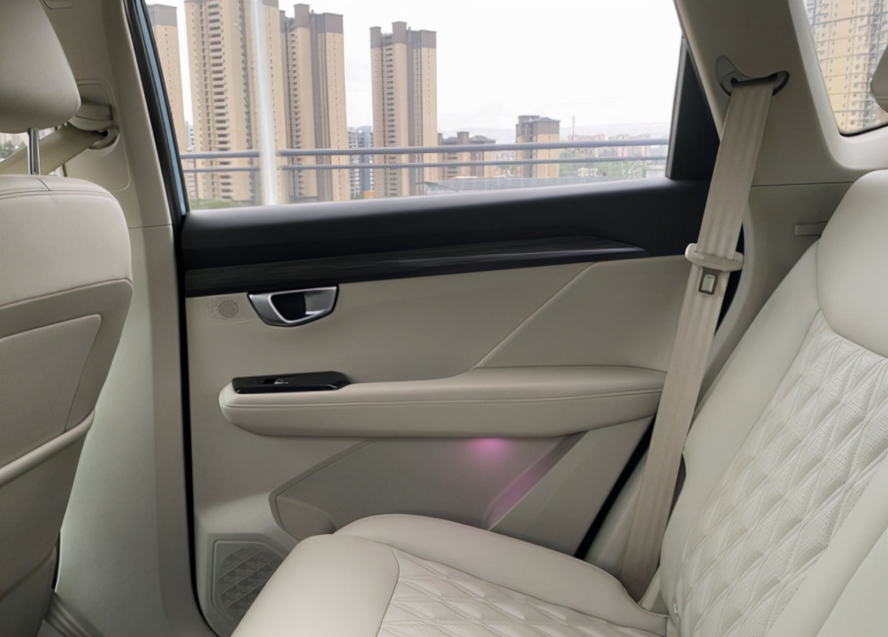 五菱星辰车主,五菱星辰车主开二三年后真实感受