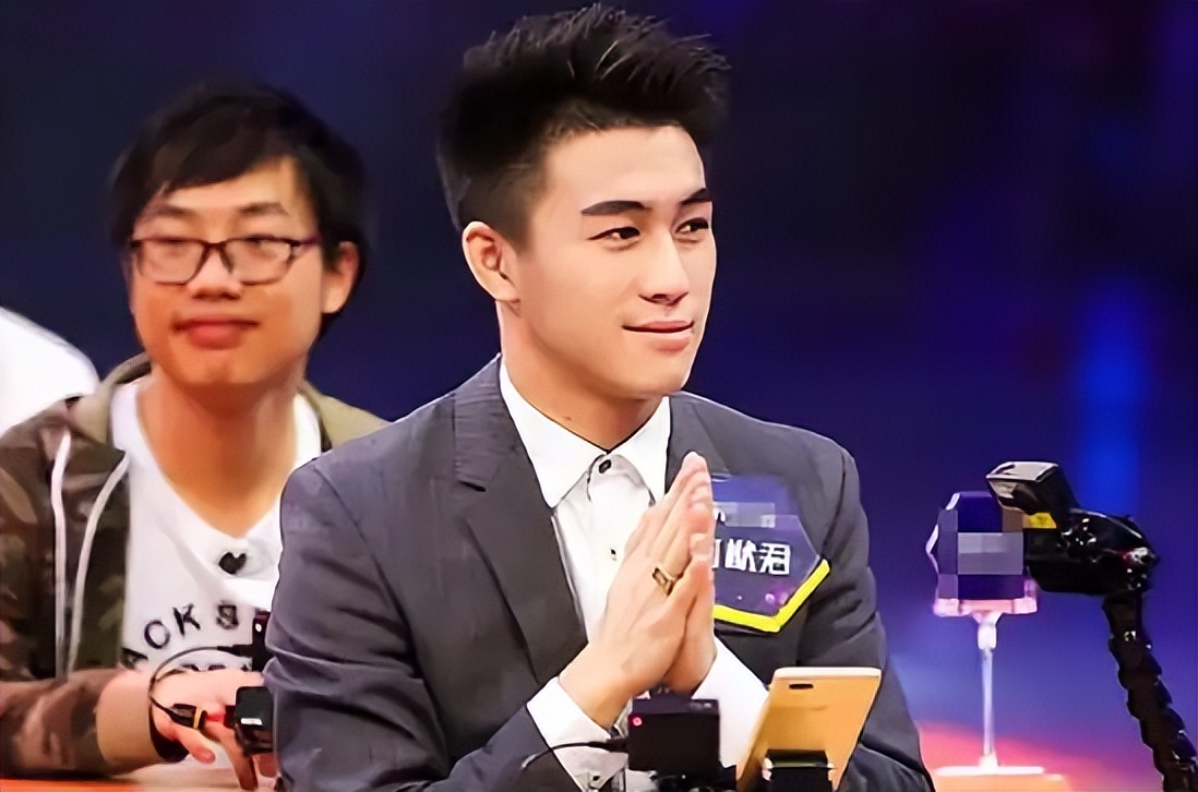 何猷君豪门之争,任正非的女儿姚安娜和何猷君