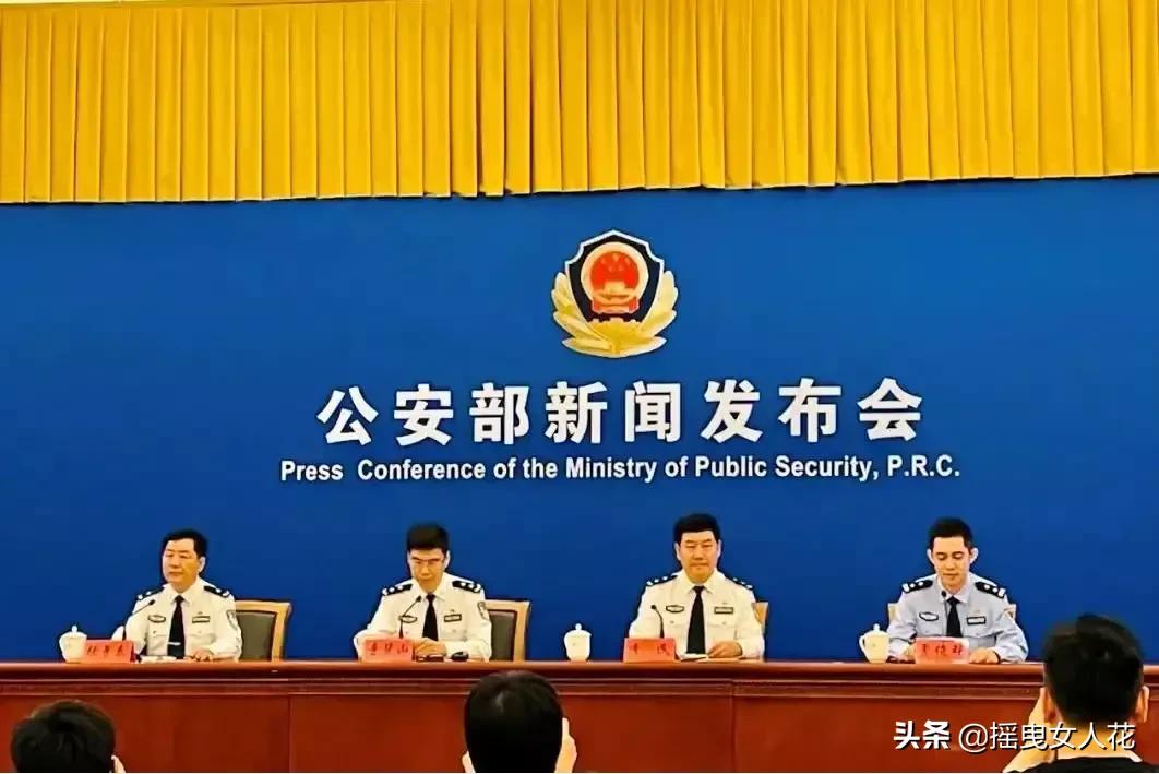 作为一个妈妈,我坚决支持买卖同罪严打拐卖儿童,我的孩子我能养