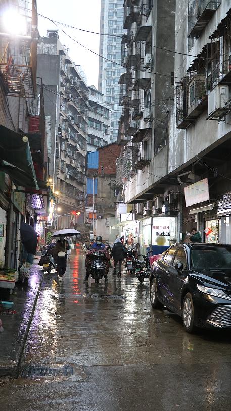 寻街|据说，这条路上藏着荆门仅存的两座古城门...