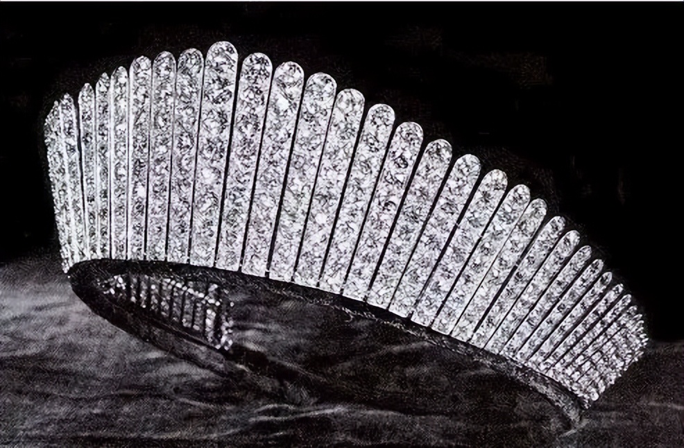 梅根被气走了,梅根卡米拉最新视频