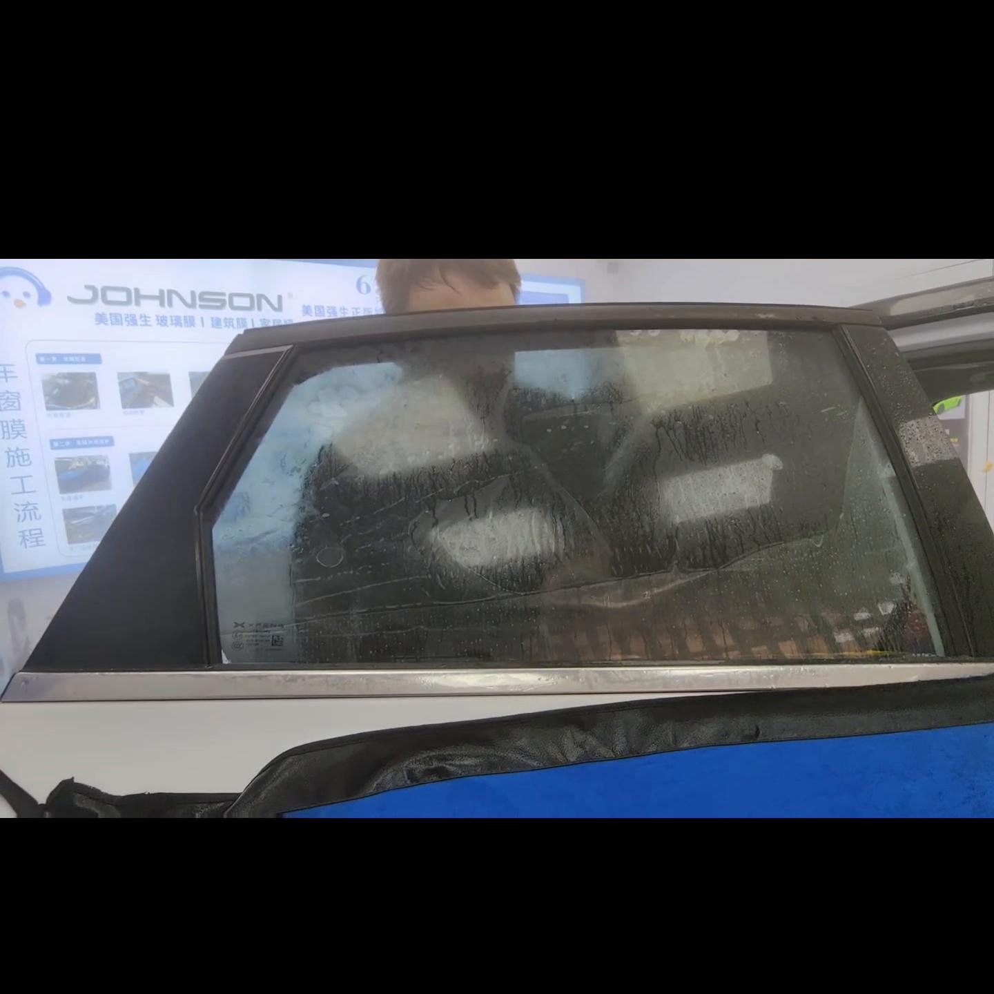 汽车贴膜深膜好还是浅膜好,贴膜绿膜好还是蓝膜好