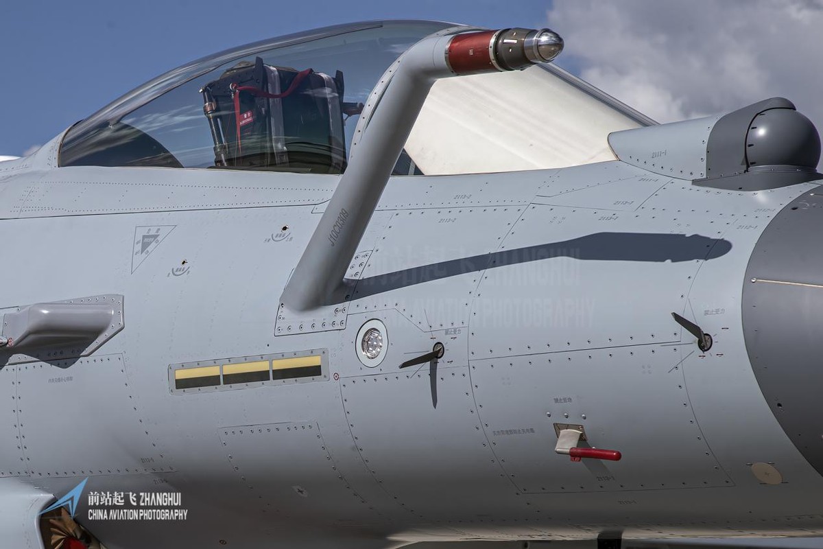 l15战斗机航模,l15教练机航展