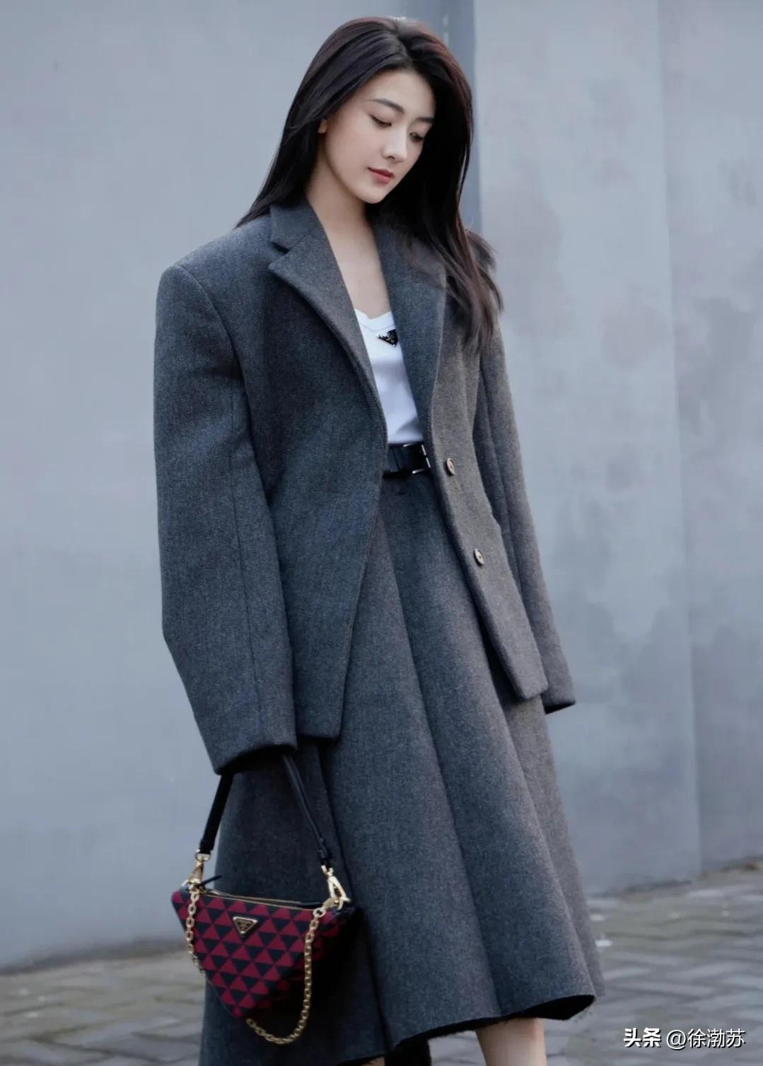 梁洁喜欢一个人,梁洁谈喜欢一个人一定要表白吗