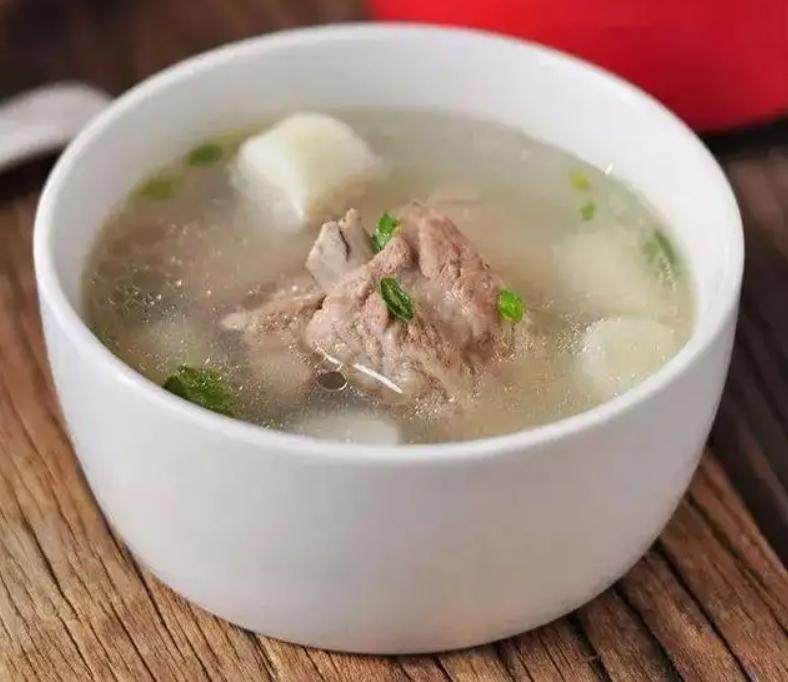 老人晨练撞小孩后续,老太太晨练被撞