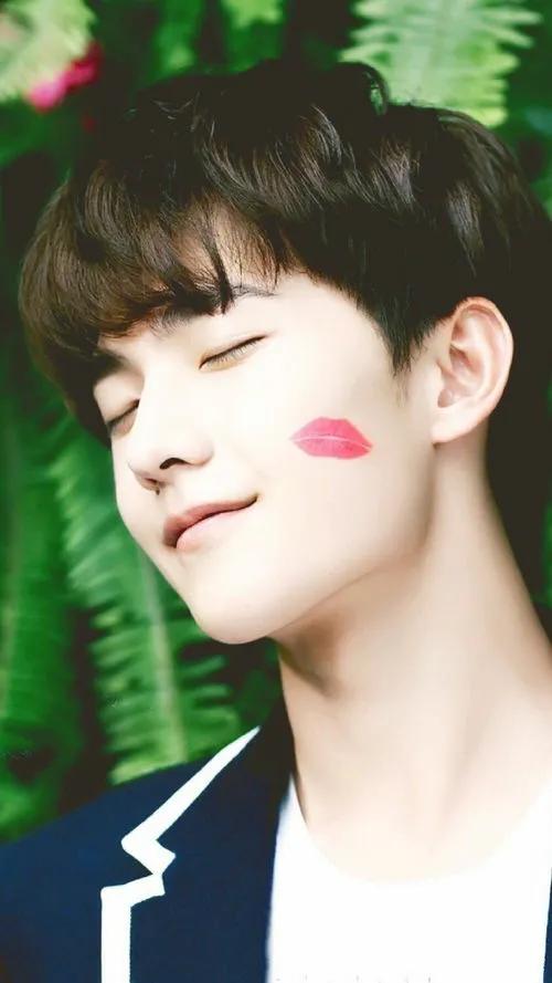 杨洋帅气照片微微一笑,杨洋颜值变化史微微一笑很倾城