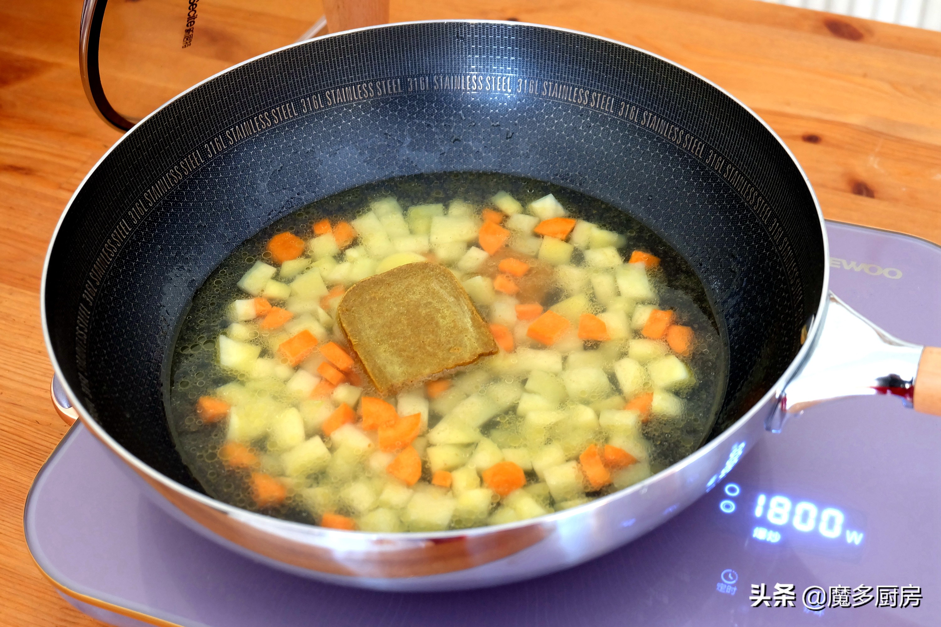 辅食咖喱蛋包饭,咖喱蛋包饭做法宝宝