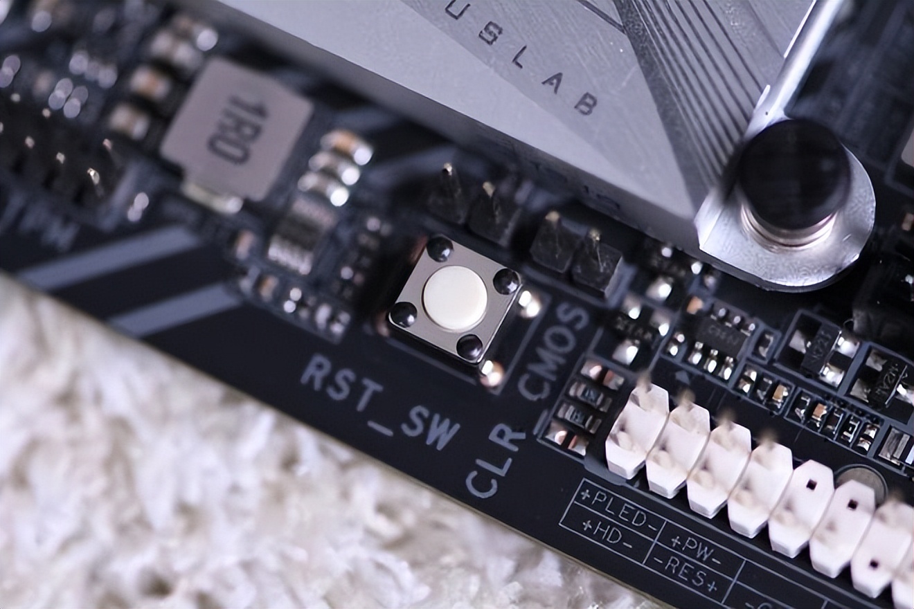 ddr5高时序和低时序玩游戏,ddr5怎么降延迟