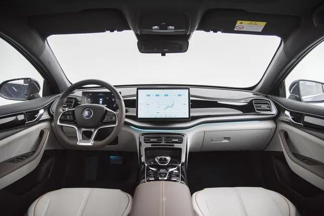 比亚迪秦和速腾的驾驶感受区别,比亚迪秦用户真实感受